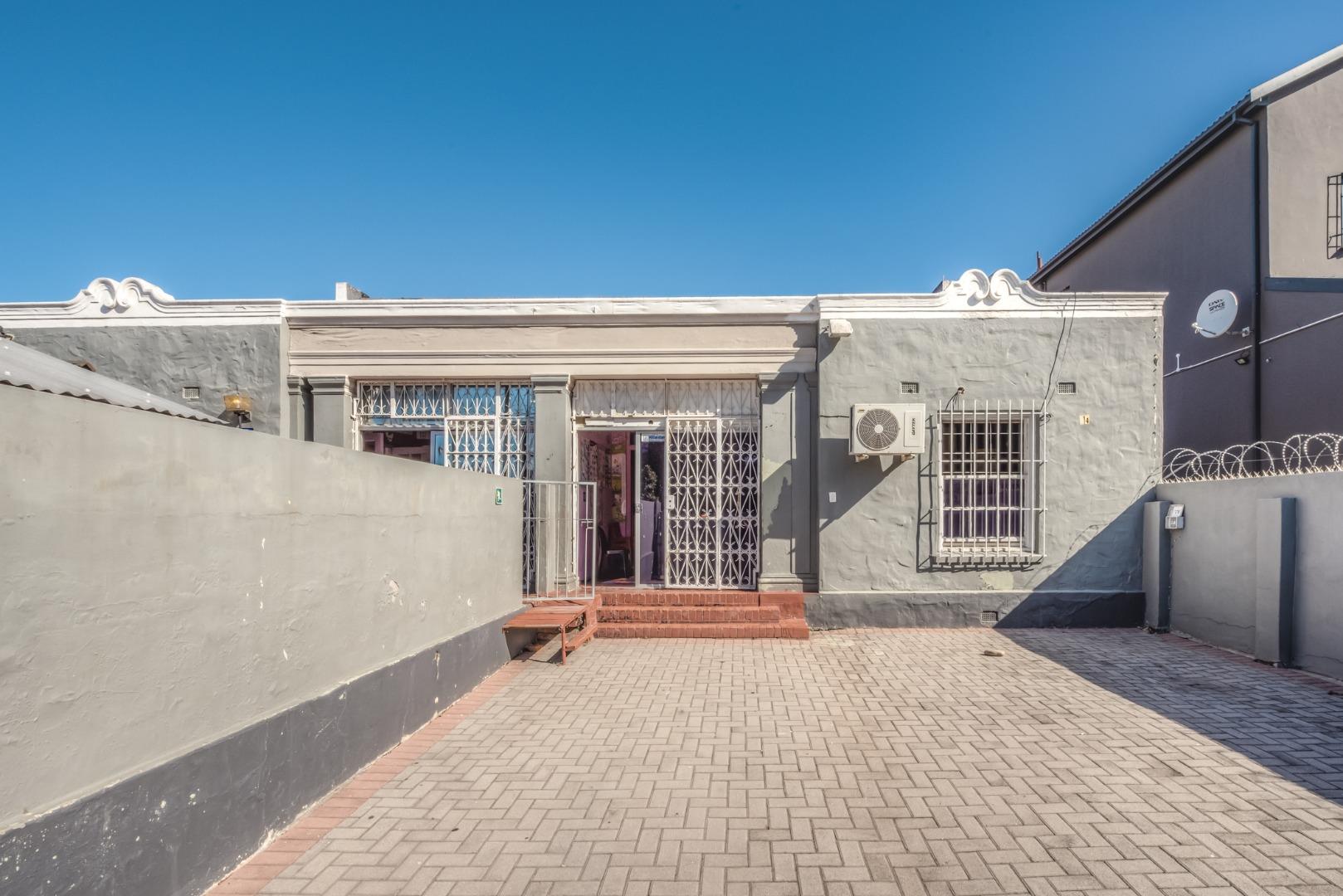 Port Elizabeth Central Property Property and houses for sale in Port