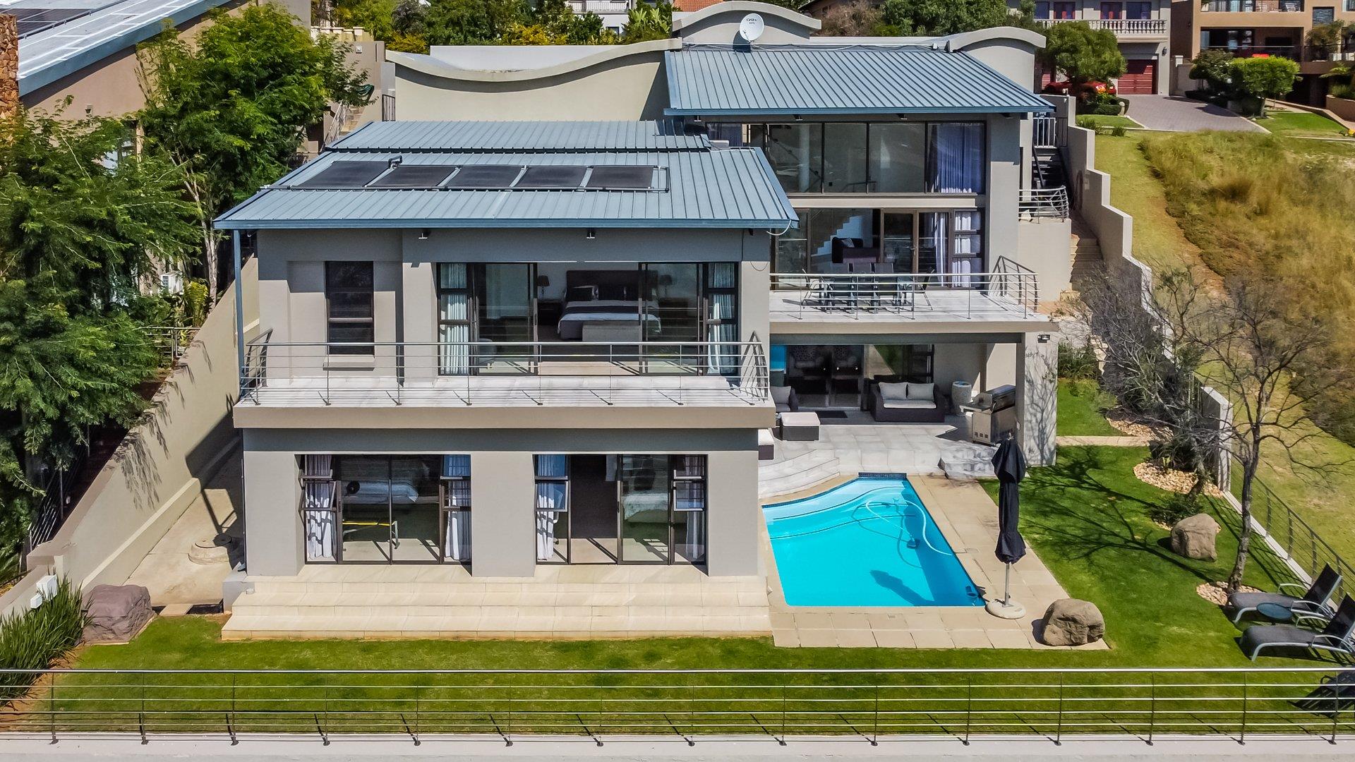 4 Bedroom House for sale in Eagle Canyon Golf Estate Muirfield Drive