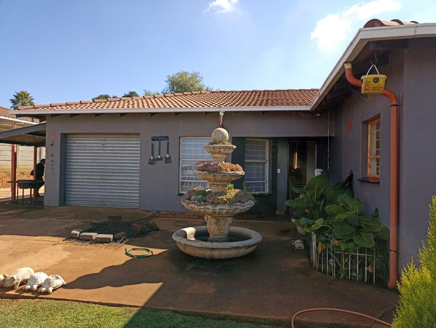 Westonaria Rural Property Property and houses for sale in Westonaria