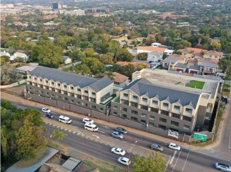 2 Bedroom Apartment / flat to rent in Menlo Park 44 Menlo Views, 44