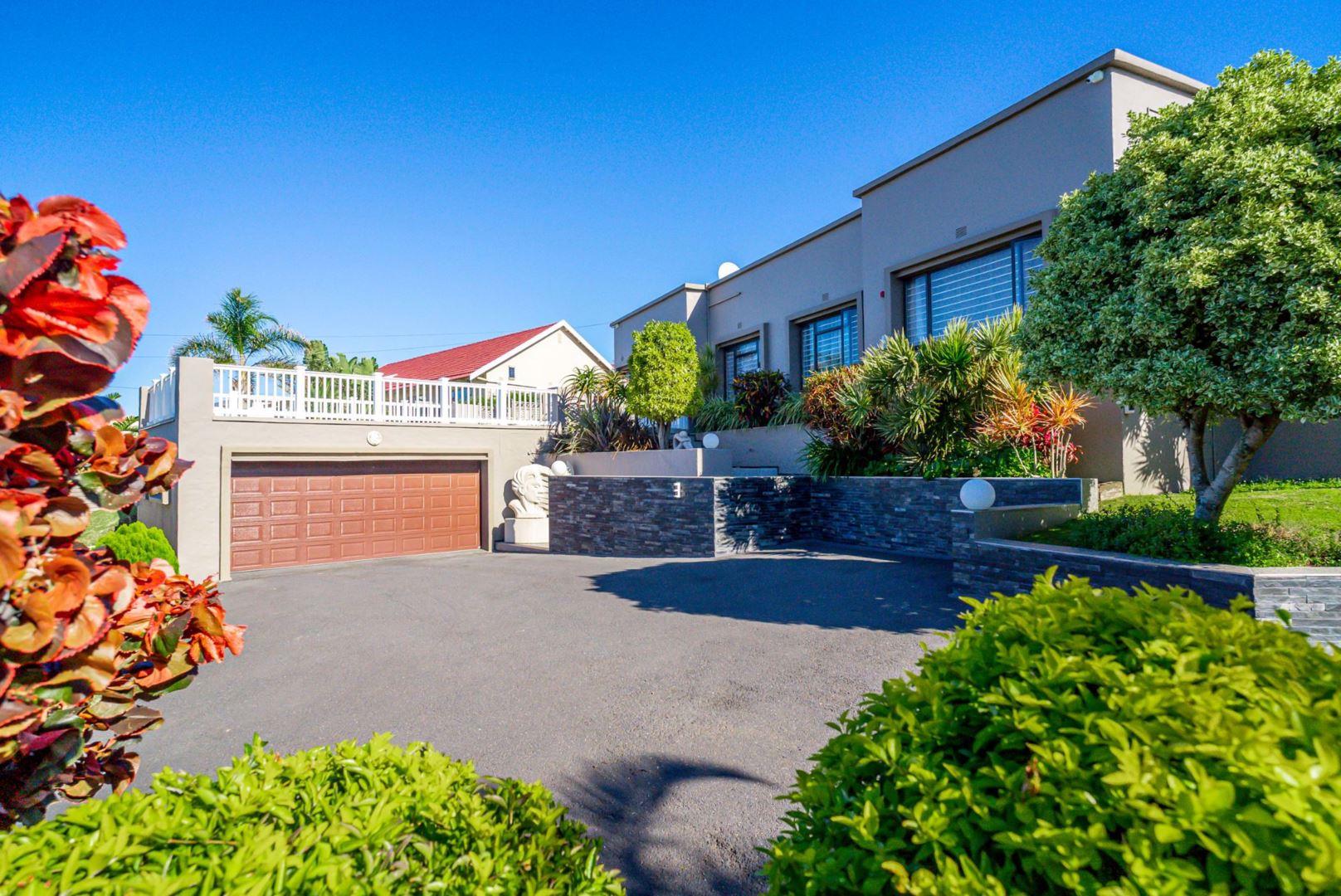 5 Bedroom House for sale in Manaba Beach 14 Collison Street P24