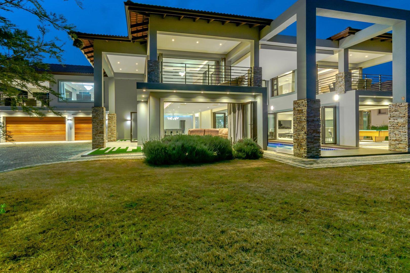 5 Bedroom House for sale in Izinga Ridge P24108840931