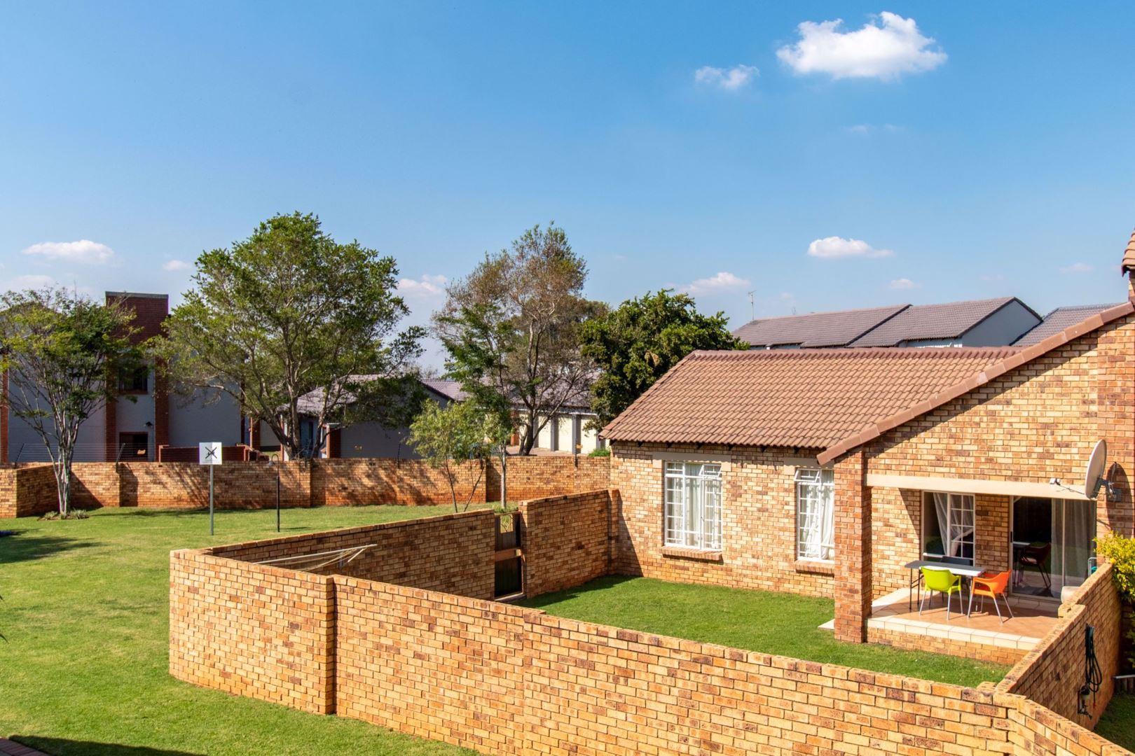 Mooikloof Ridge Property Property and houses for sale in Mooikloof