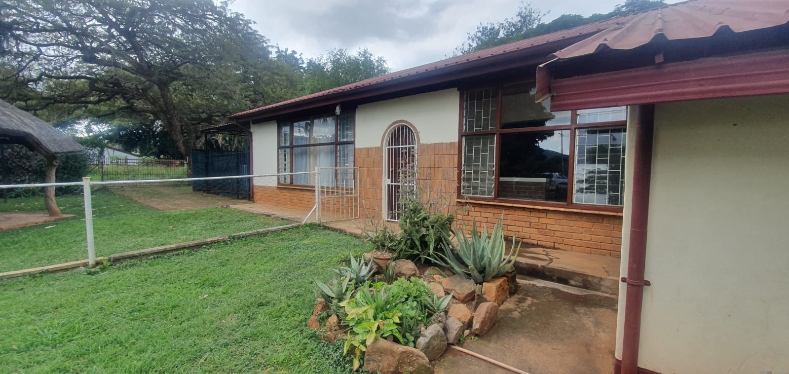 2 Bedroom House for sale in Louis Trichardt P24111258836
