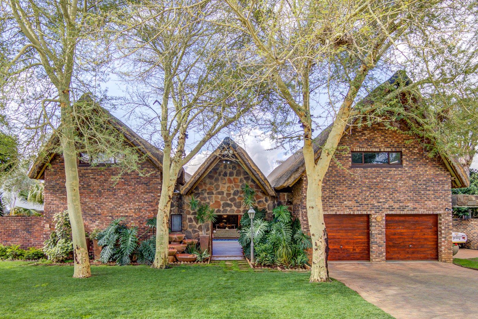 4 Bedroom House for sale in Blue Gill Estate 15 Honeyguide Crescent