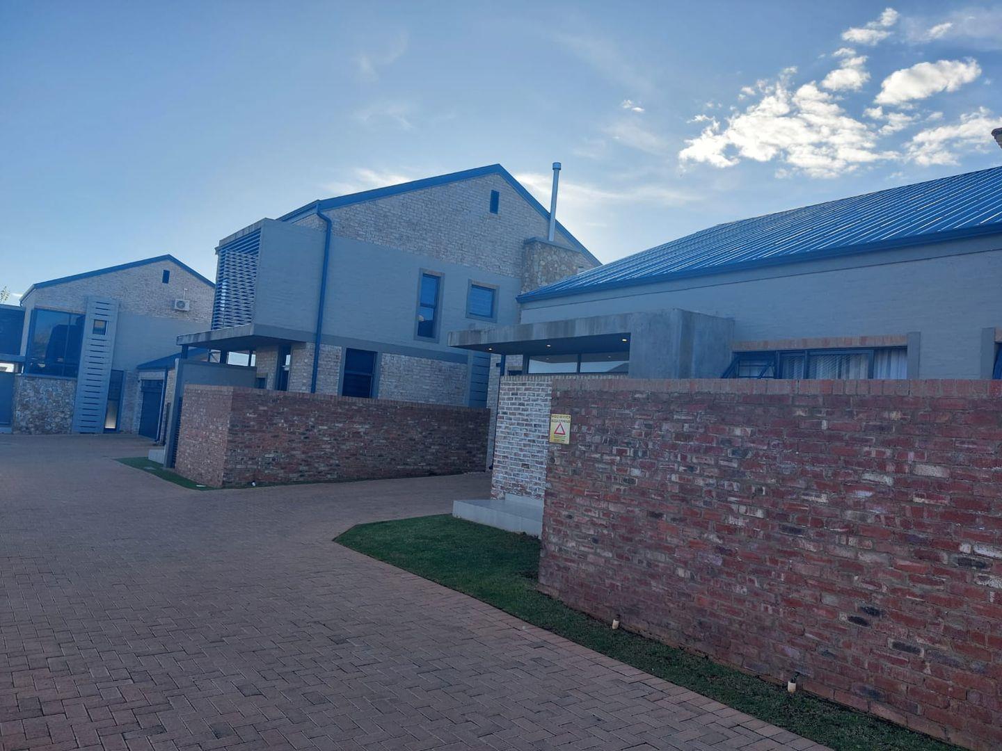 3 Bedroom House for sale in Tuscany Ridge P24111732975