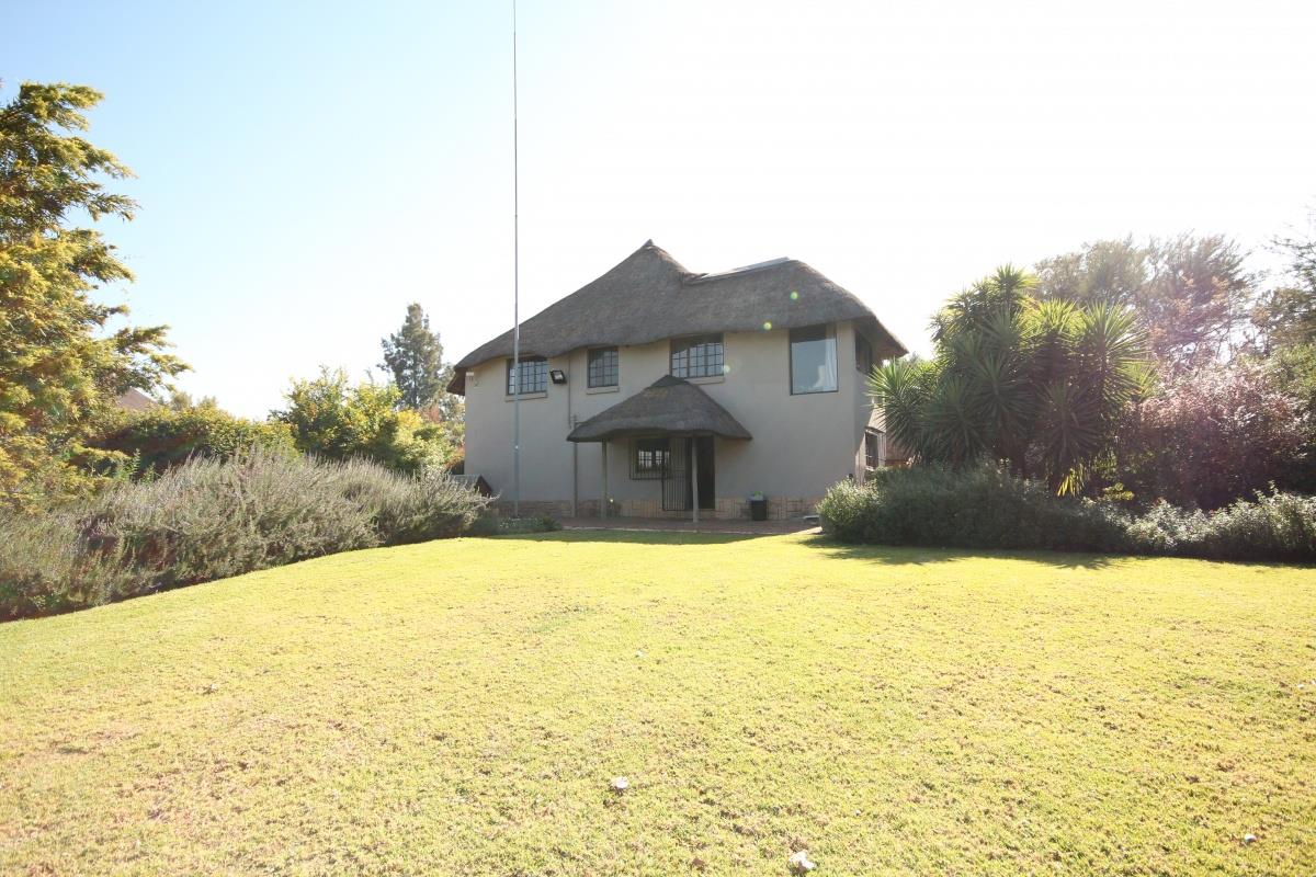 Mnandi Property Property and houses for sale in Mnandi Page 3