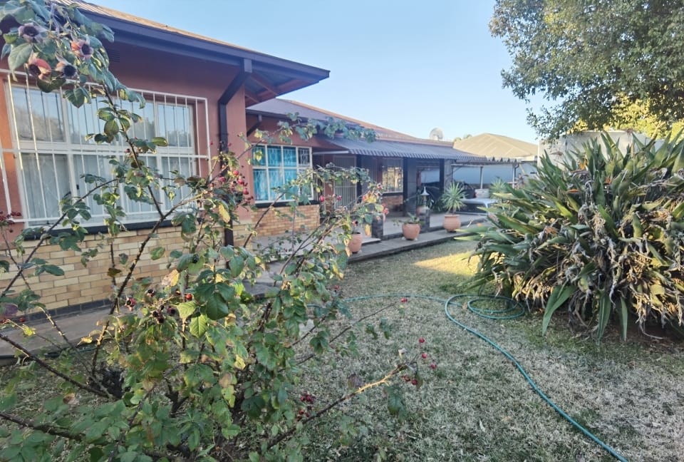 4 Bedroom House for sale in Herlear P24111371081