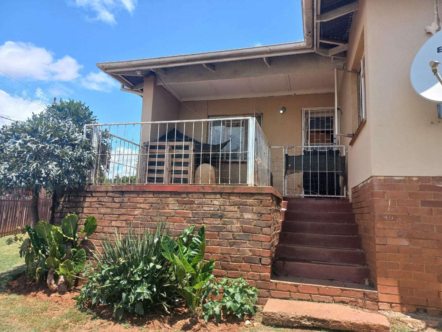 Hills View Property Property and houses for sale in Hills View