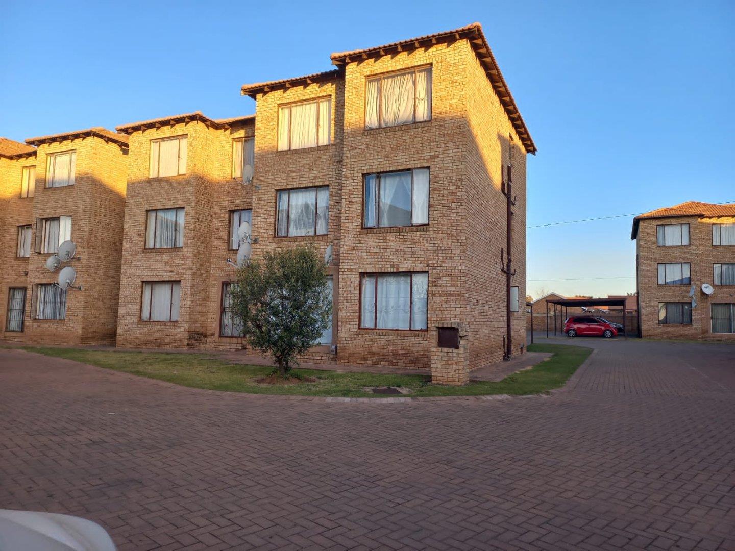 Greenhills Ext 3 Property Property and houses for sale in Greenhills