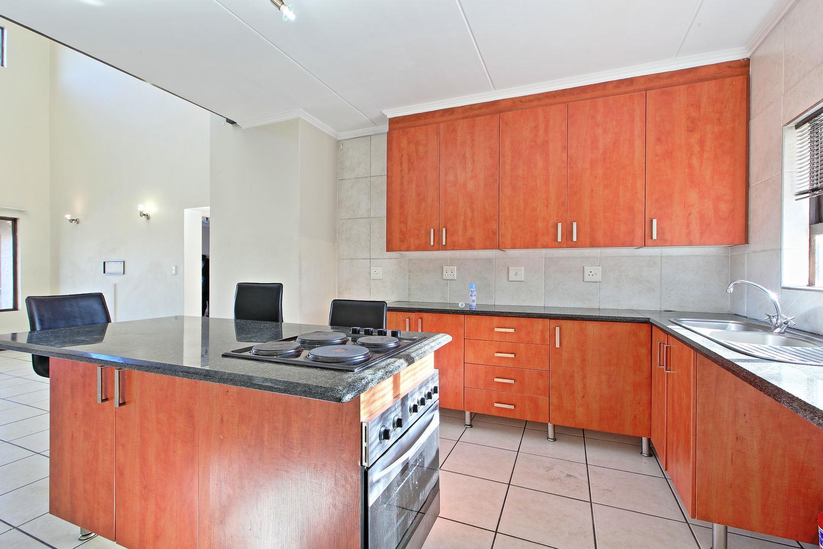 Sunninghill Property Apartments / flats to rent in Sunninghill