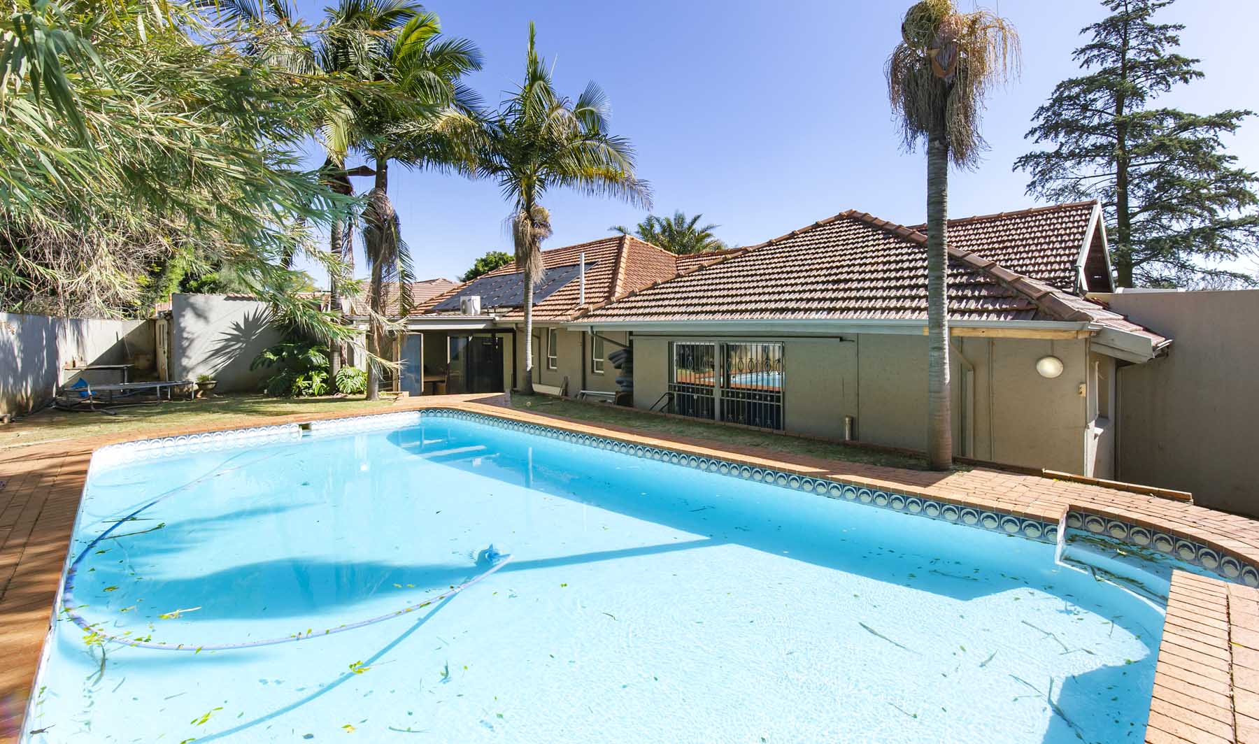 4 Bedroom House for sale in Linksfield P24111382233