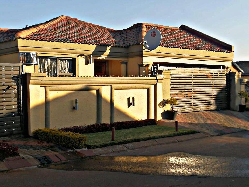 For Sale House In Ekurhuleni 14997 House With Double Garage