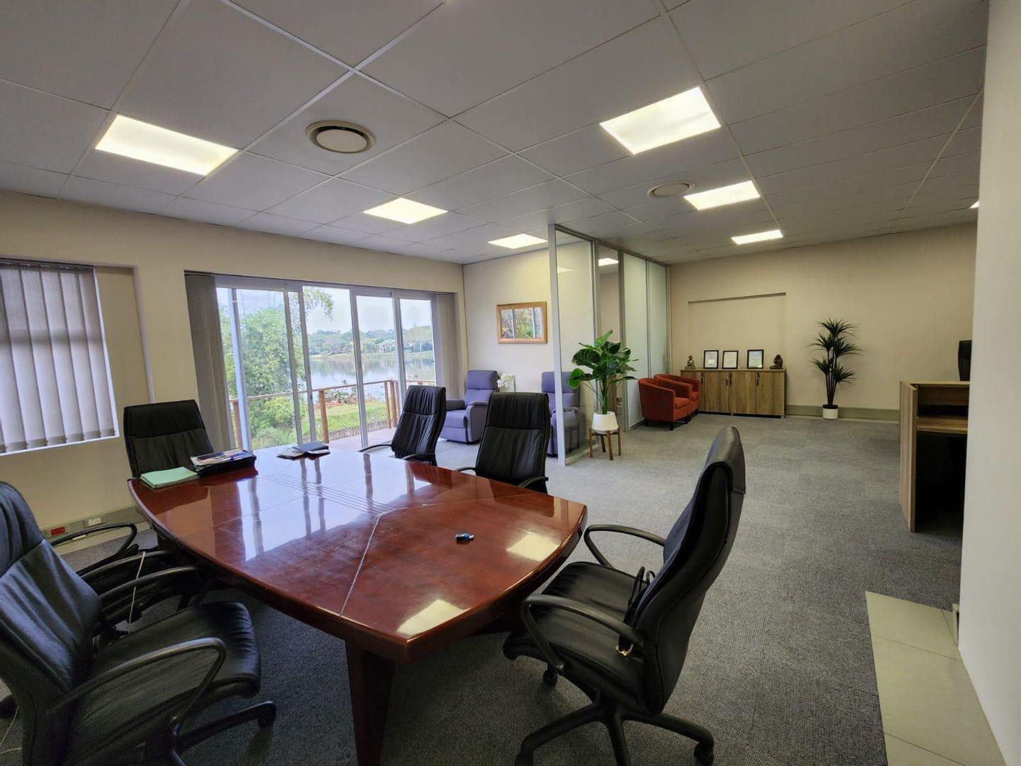 Commercial property to rent in Mount P24112594279