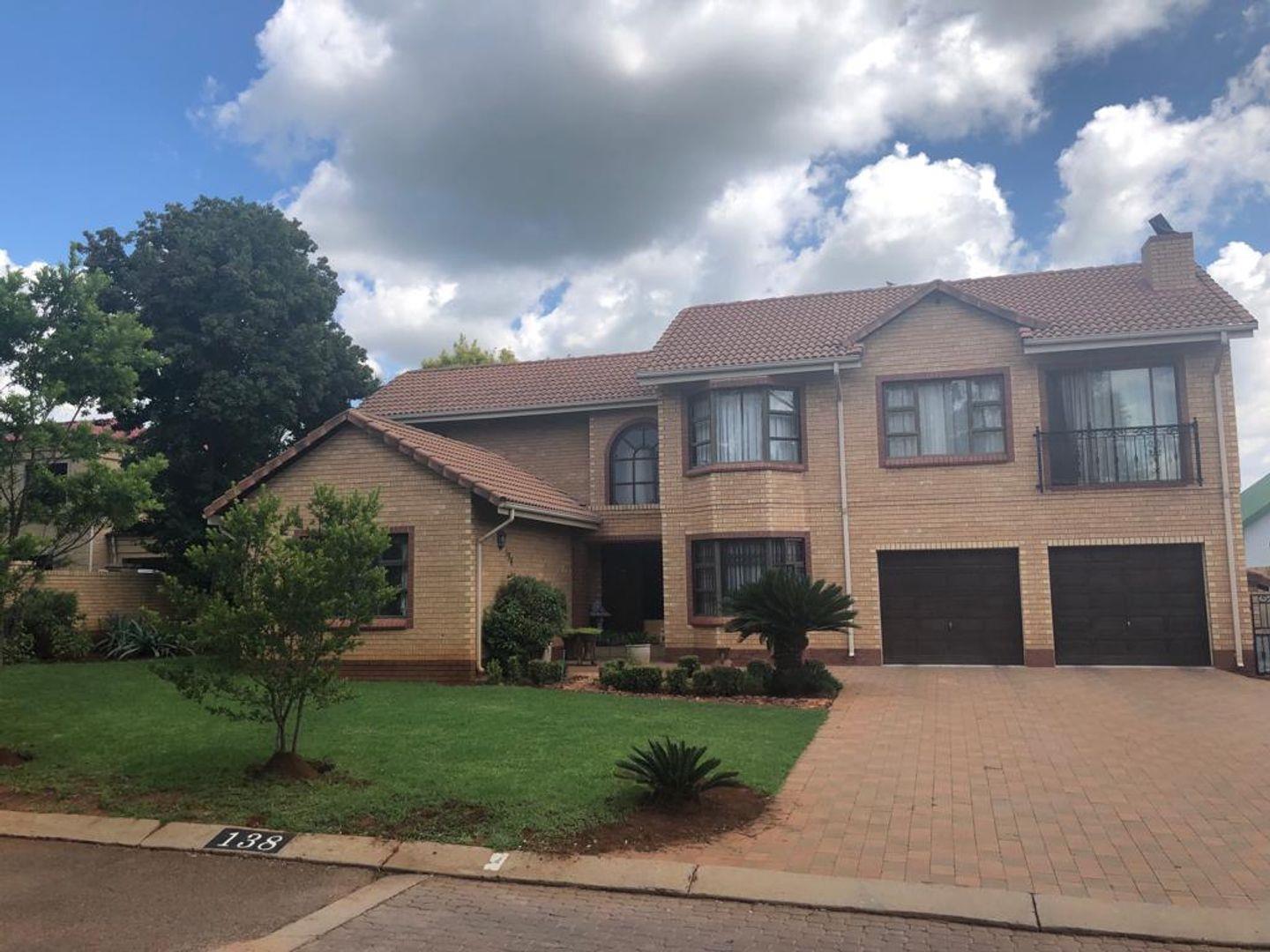 3 Bedroom House for sale in Centurion Golf Estate P24110866754