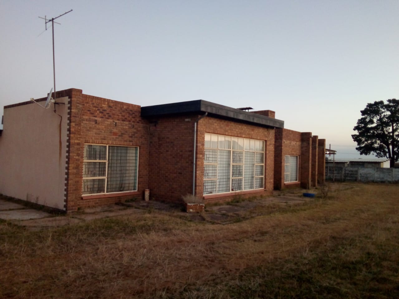 4 Bedroom House for sale in Jameson Park P24111403666