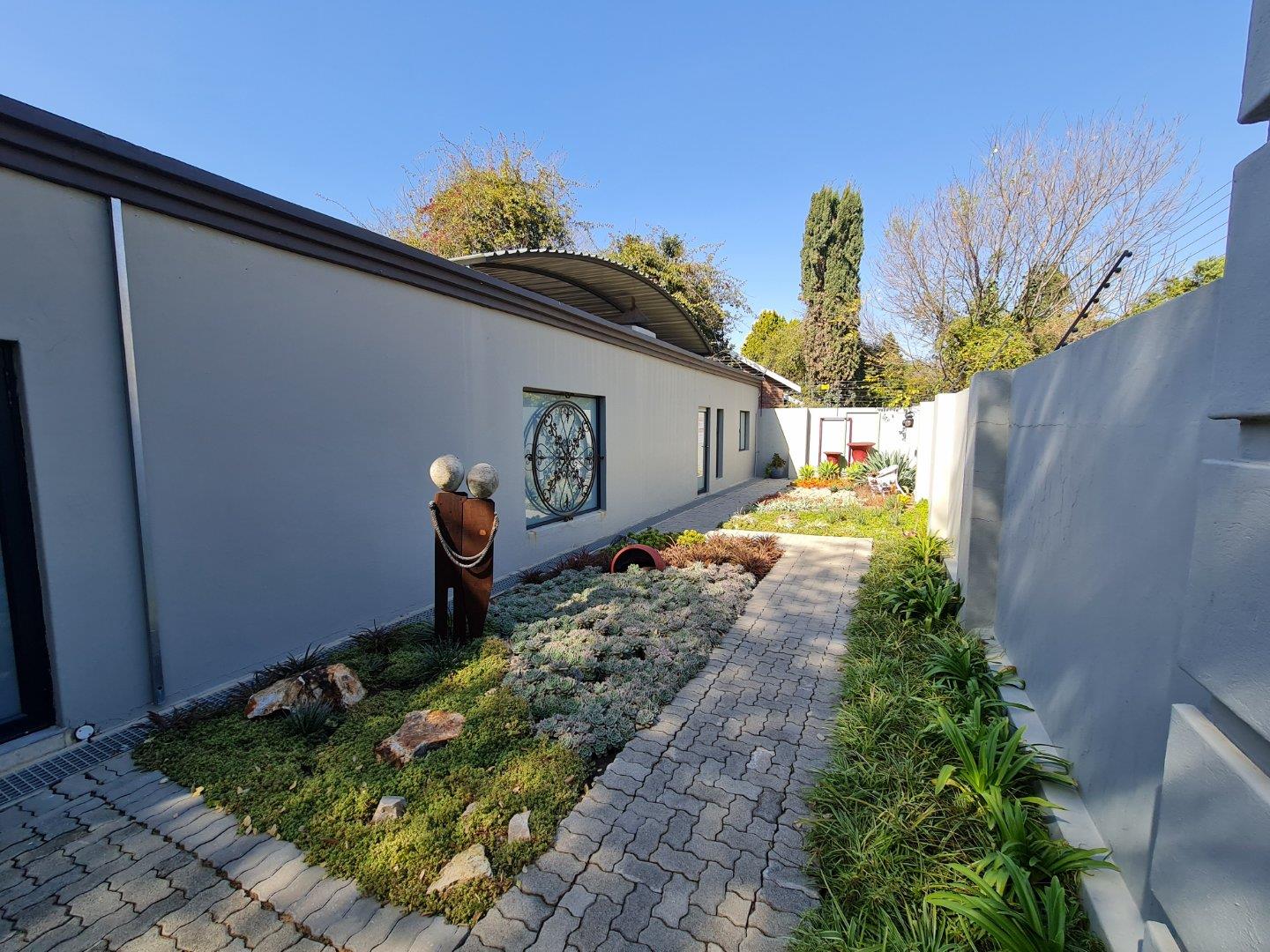 Commercial property to rent in Monument Park Makou Street No 540