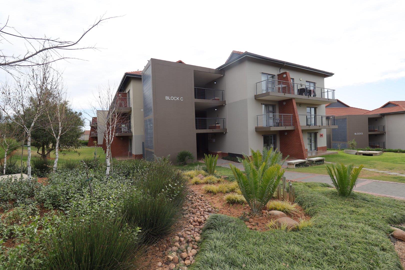 Willowbrook Property Property and houses for sale in Willowbrook Page 6