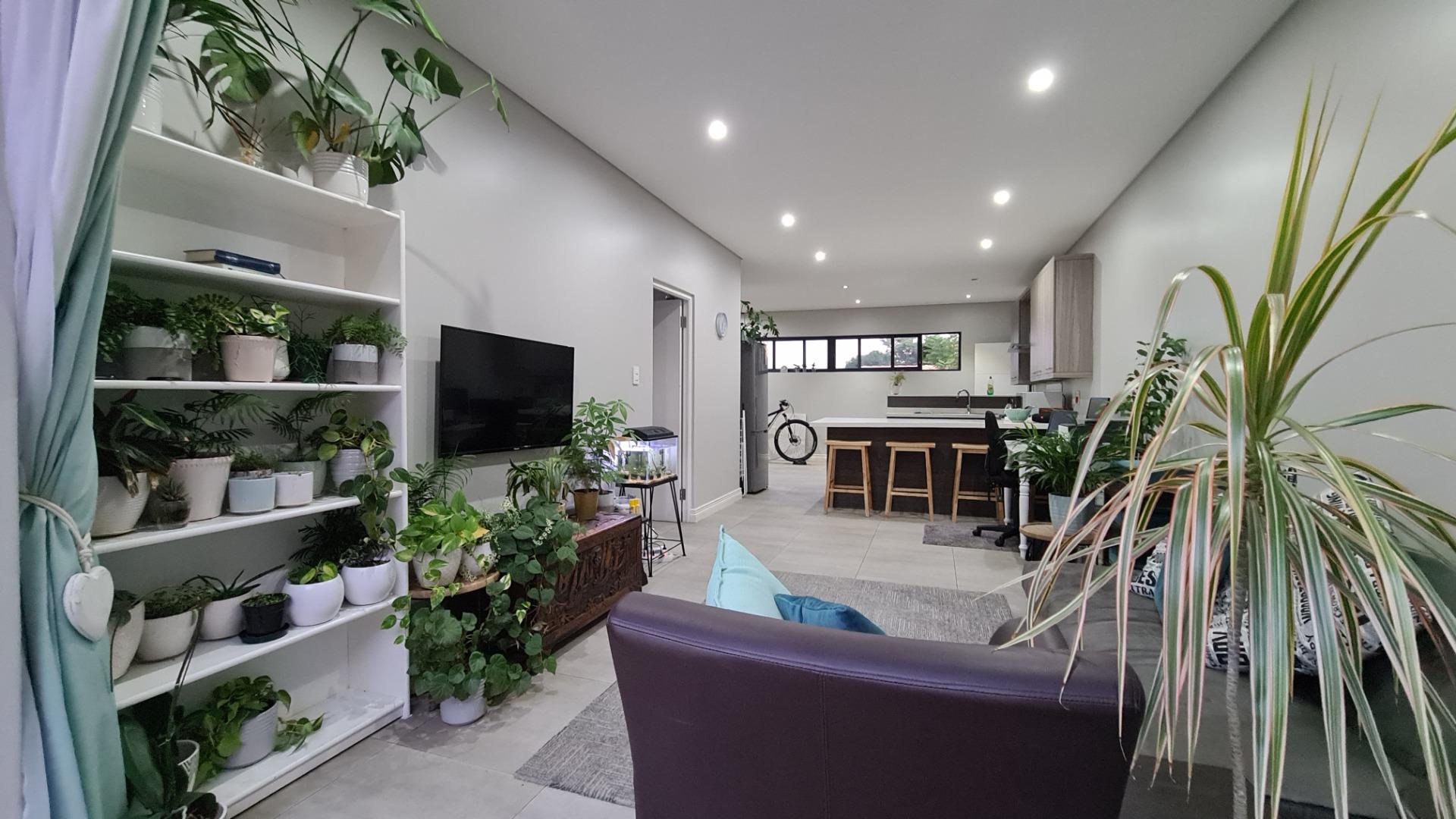 1 Bedroom Apartment / flat for sale in Menlo Park P24111428605