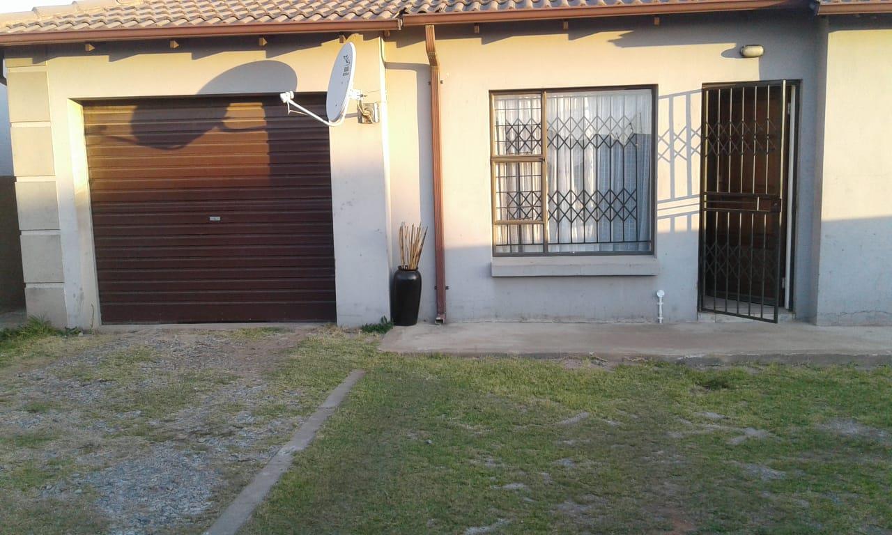 3 Bedroom House for sale in Sharon Park P24111431472