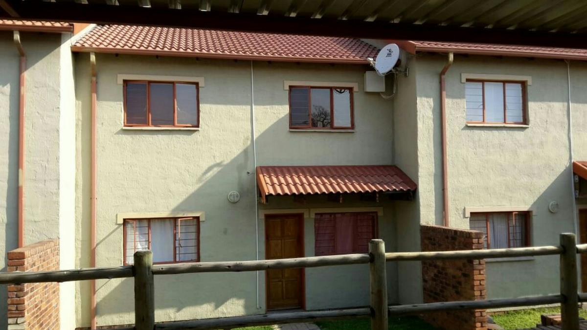 2 Bedroom Apartment / flat for sale in Karino P24111443663