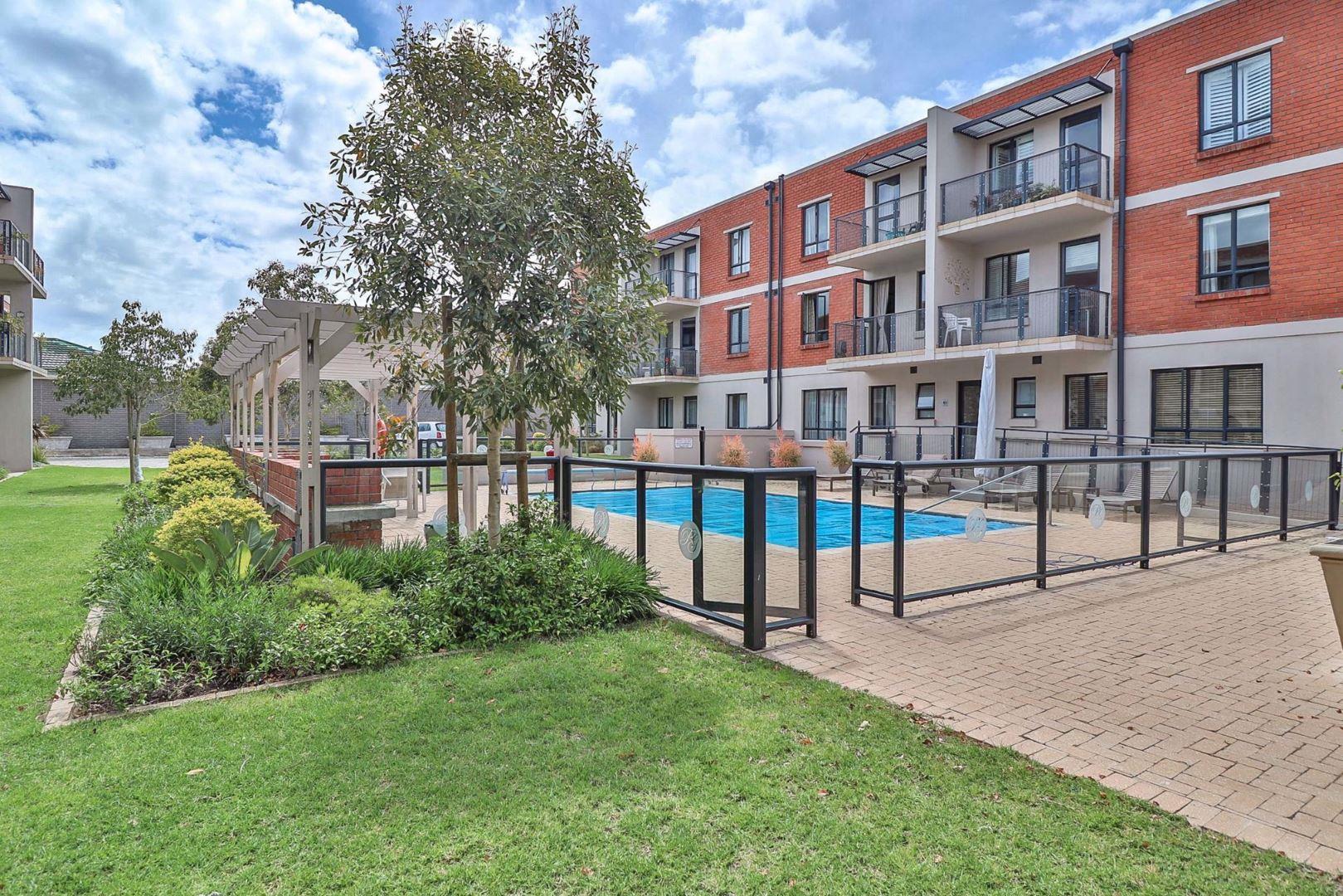 Pinelands, Cape Town Property Apartments / flats for sale in