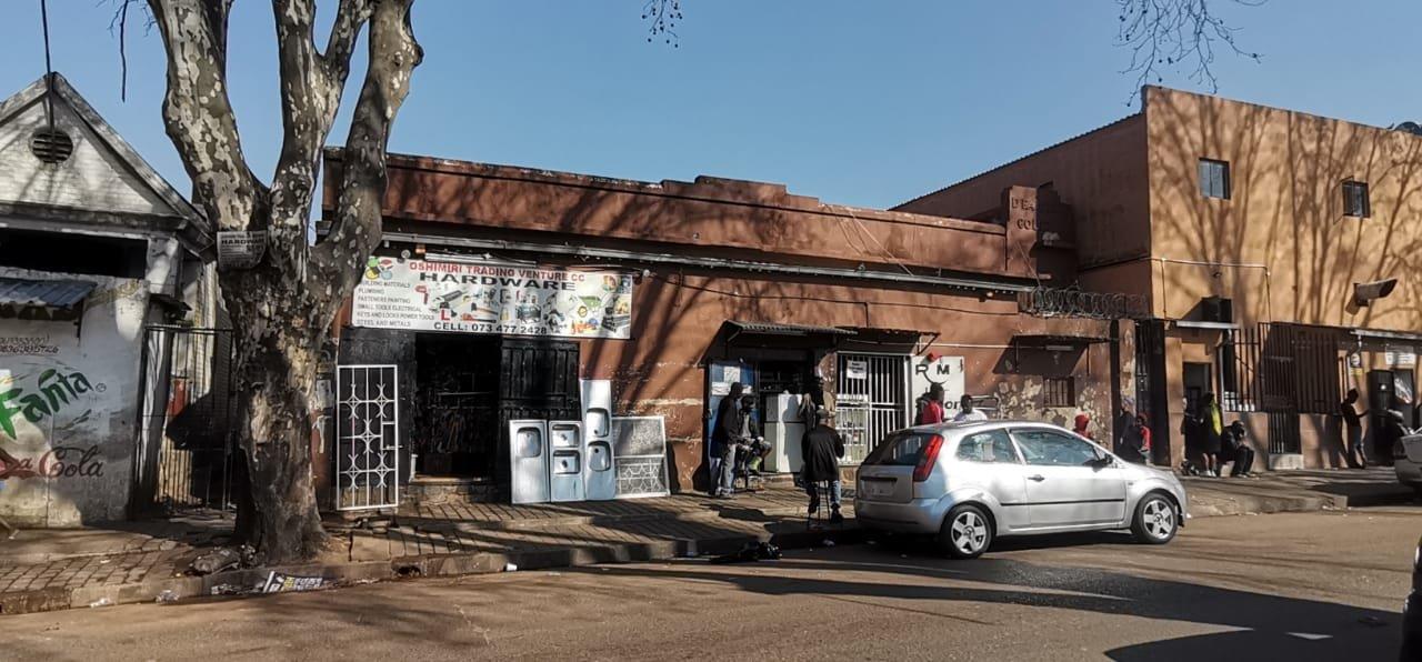 House for sale in Yeoville P24111471436