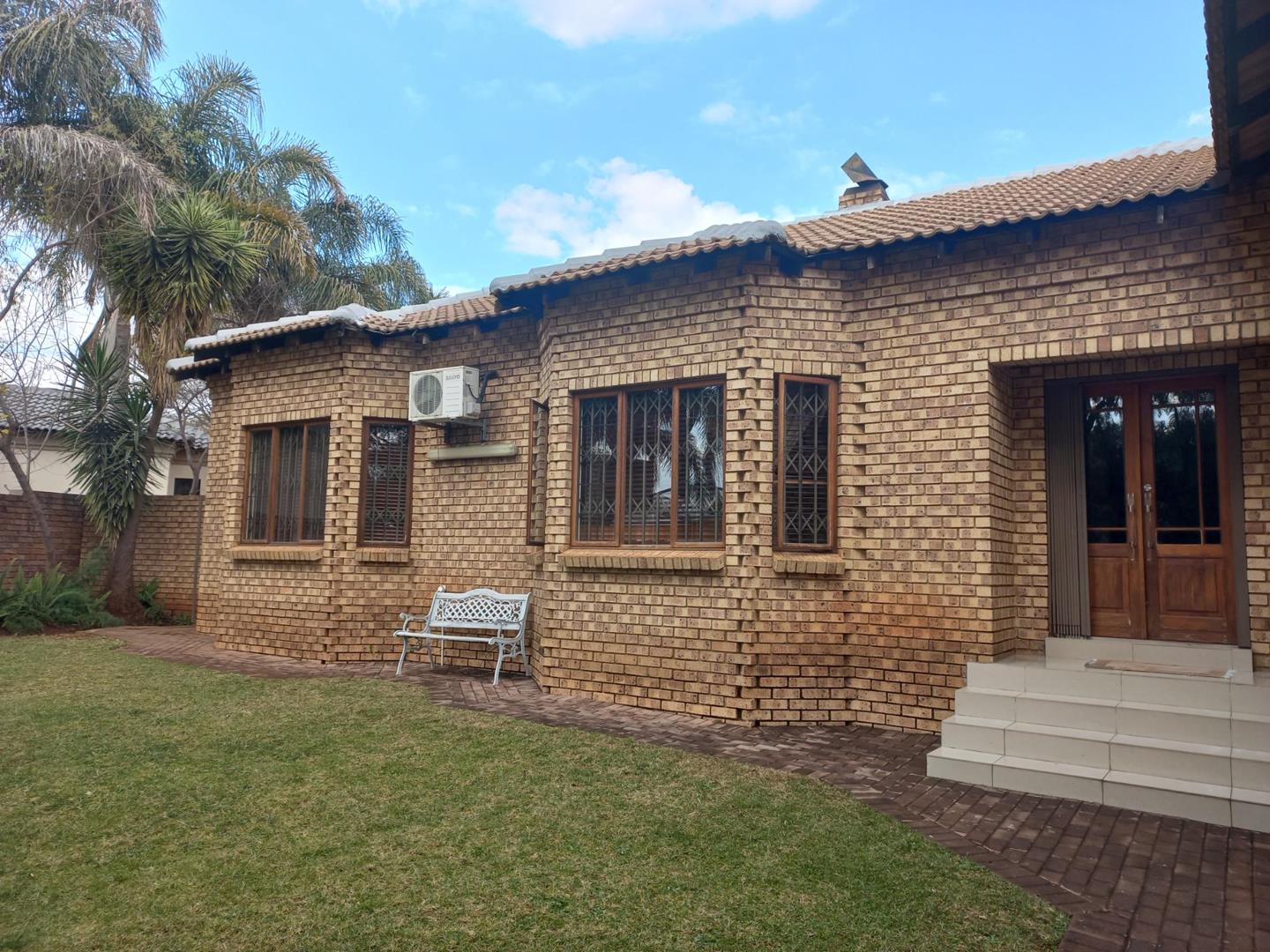 4 Bedroom House for sale in Eldo Glen P24111481741