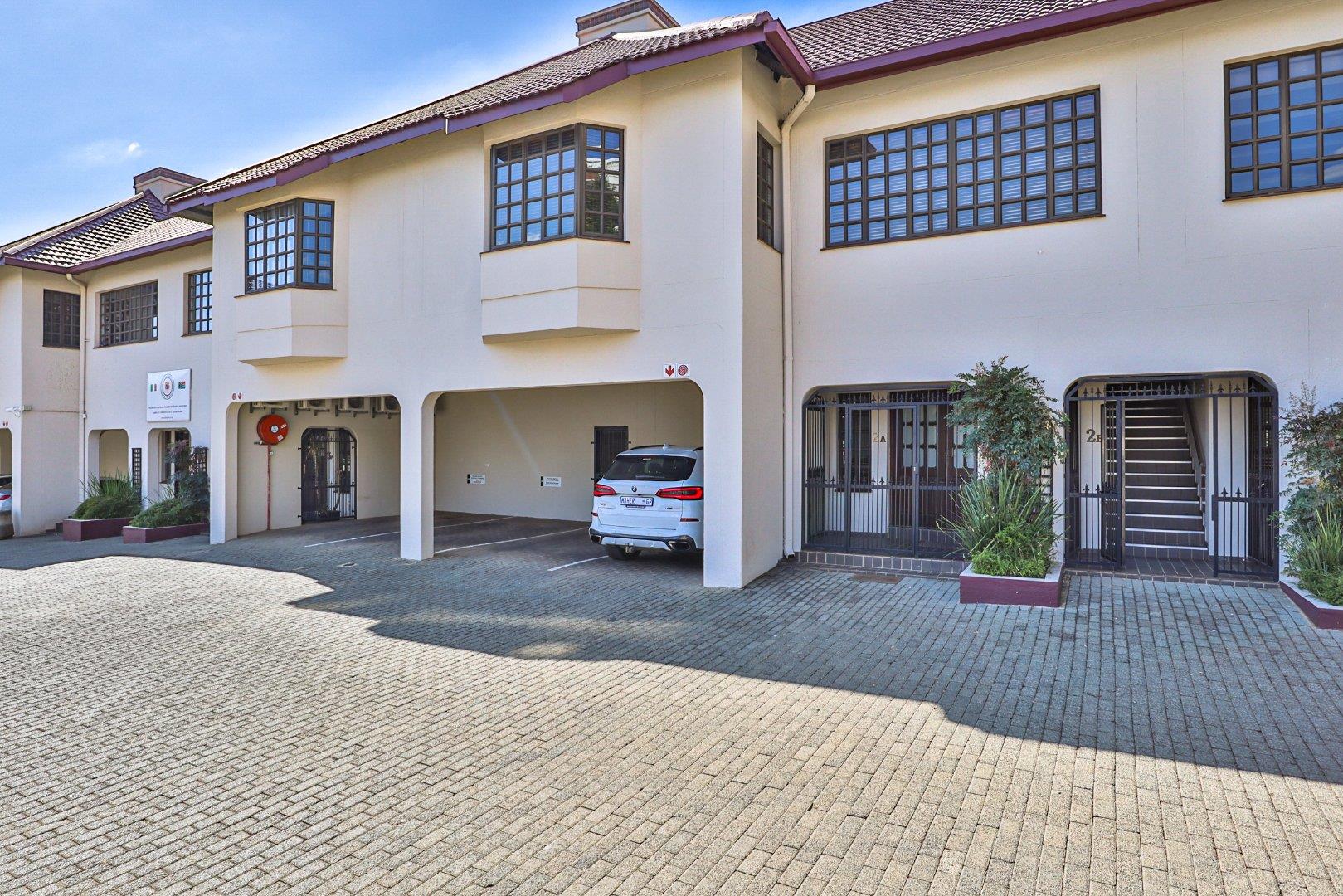 Commercial property for sale in Bedfordview P24111483635