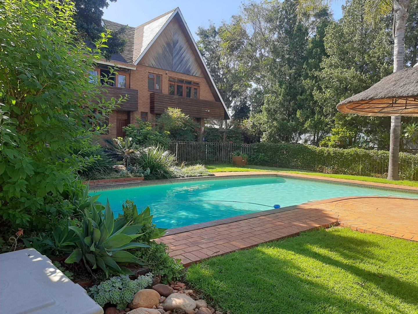 Hatfield Property Townhouses to rent in Hatfield