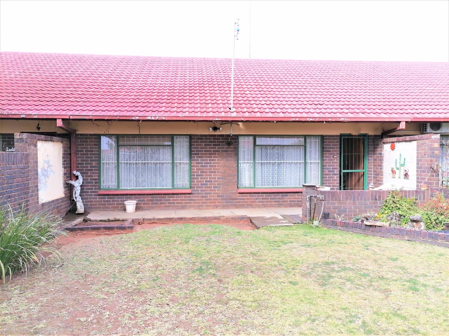 Meiringspark, Klerksdorp Property Property and houses for sale in