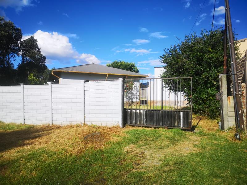 Lindbergh Park Property Property and houses for sale in Lindbergh