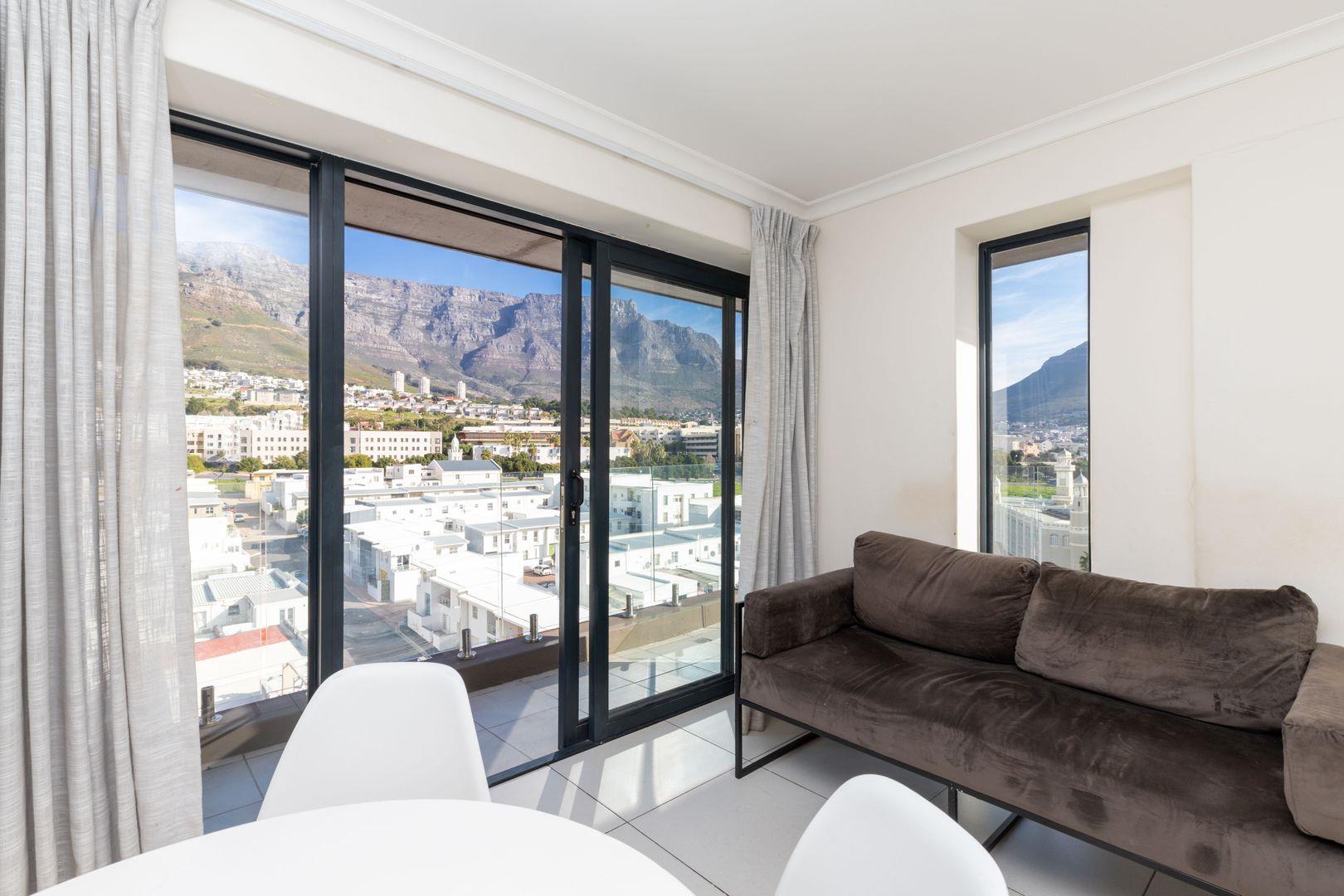 2 Bedroom Apartment / flat for sale in Zonnebloem P24111526893