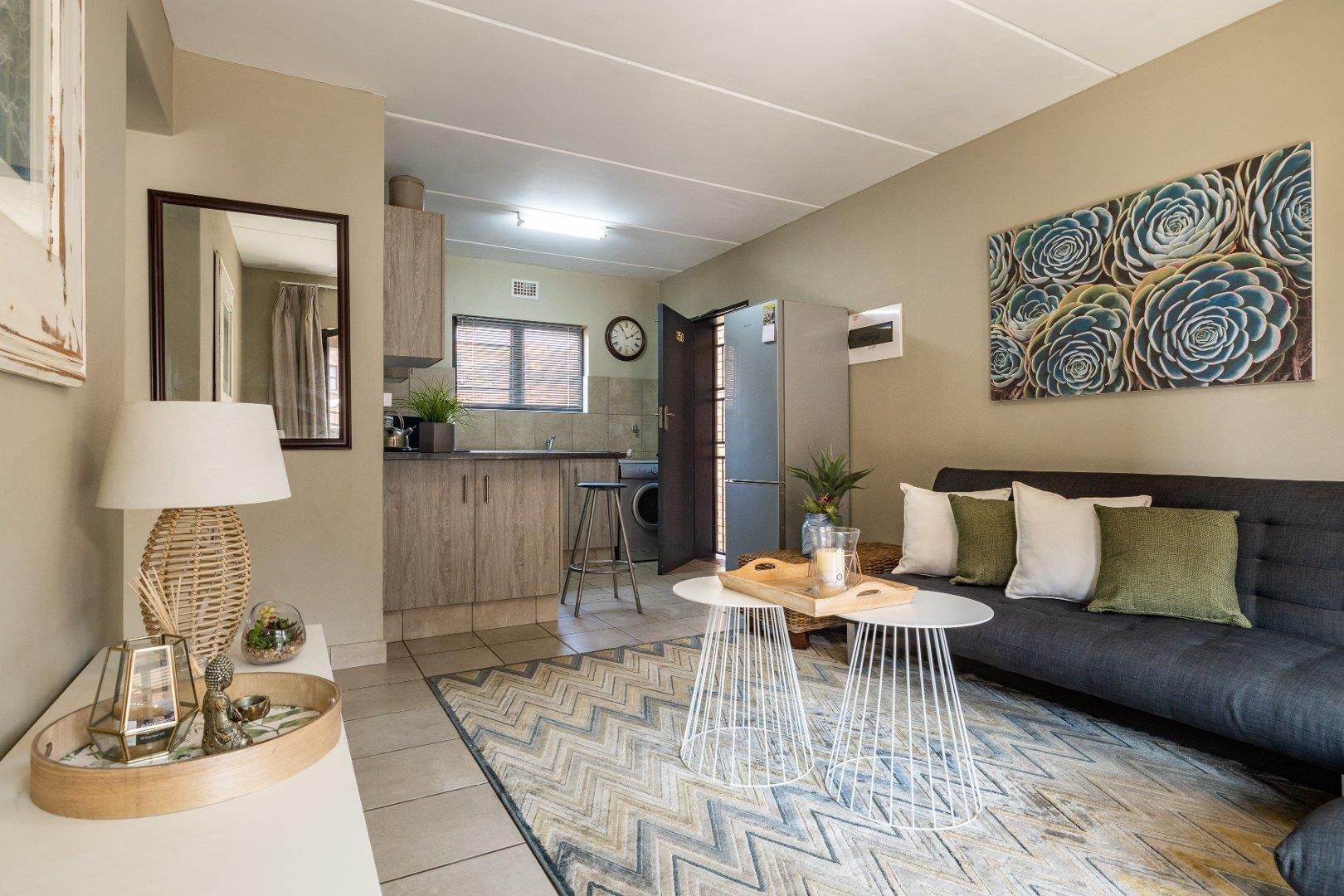 Apartment / flat for sale in Silver Lakes P24112803230