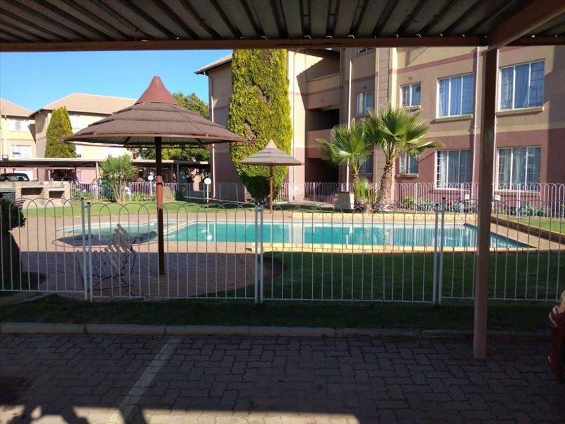 2 Bedroom Townhouse for sale in Brentwood Park 64 Brentwood Gardens