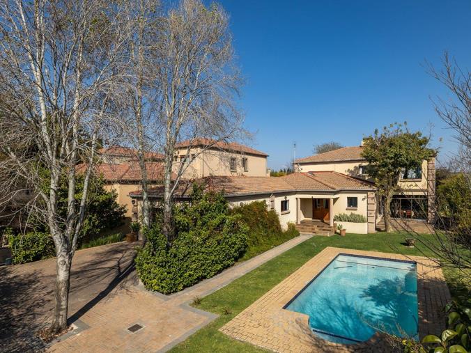 4 Bedroom House for Sale in Blue Valley Golf Estate