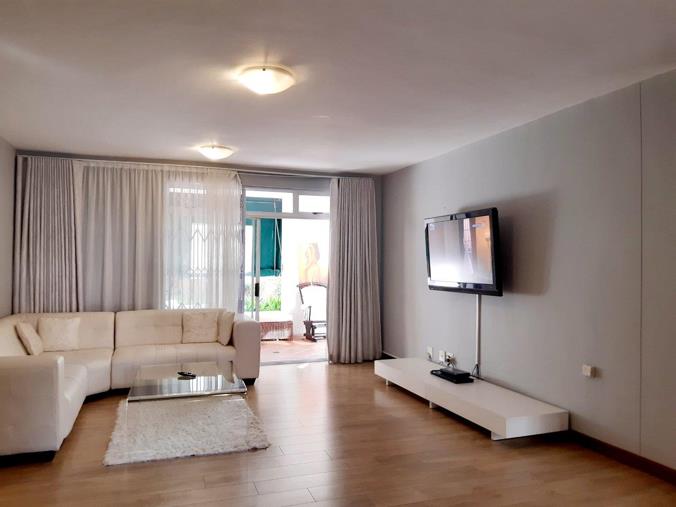 3 Bedroom Apartment / Flat to Rent in Riviera