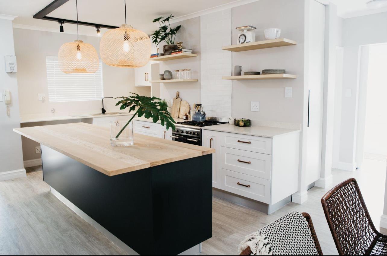 2 Bedroom Apartment / flat to rent in Somerset West Central 39