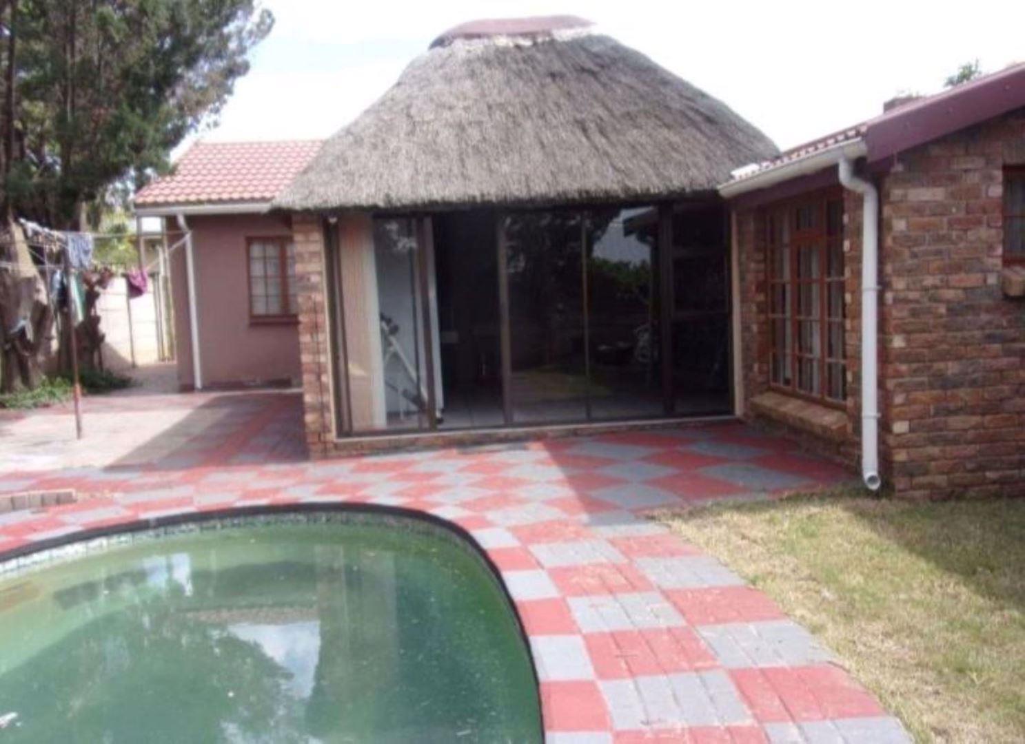 3 Bedroom House for sale in Queenstown Central P24111586117