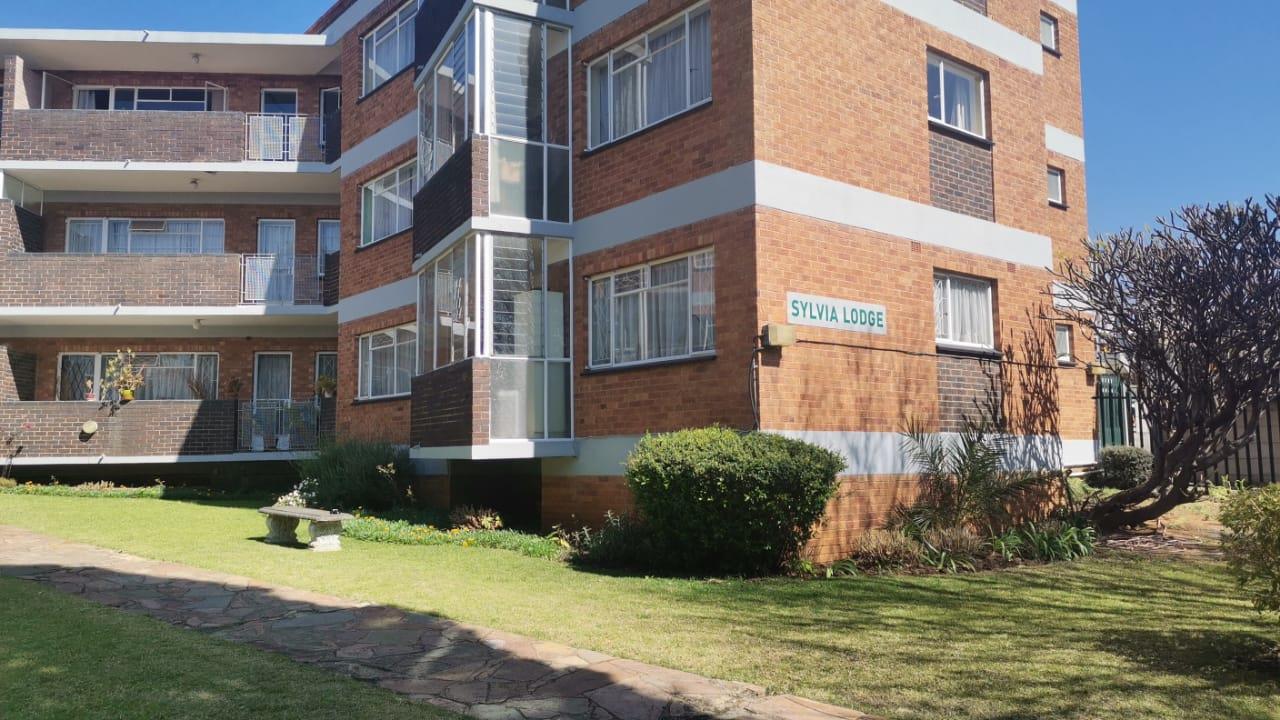 2 Bedroom Apartment / flat for sale in Risidale Sylvia Lodge 15