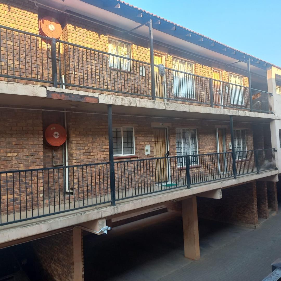 2 Bedroom Apartment / flat for sale in Kempton Park Central 6, 66