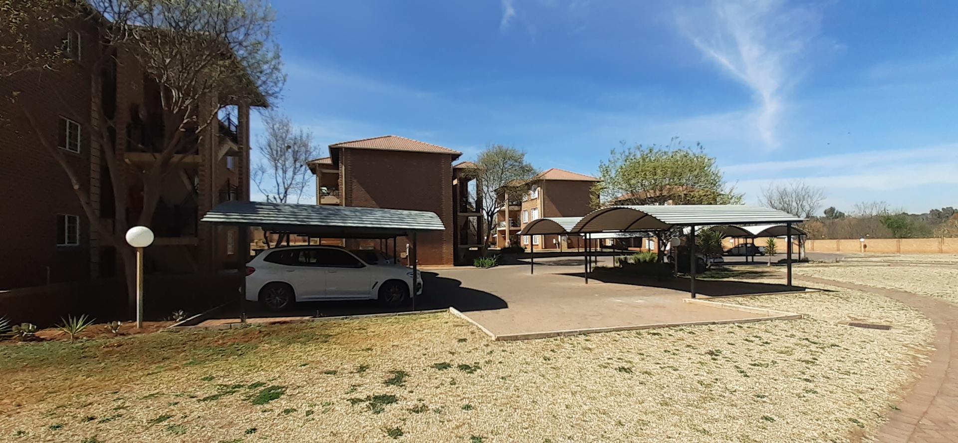 3 Bedroom Apartment / flat for sale in Valhalla P24110494524