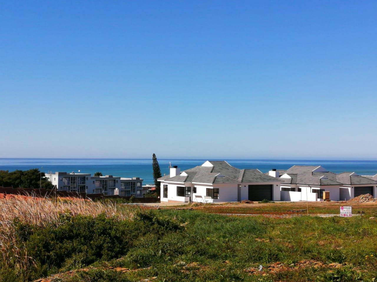 Jeffreys Bay Central Property Property and houses for sale in