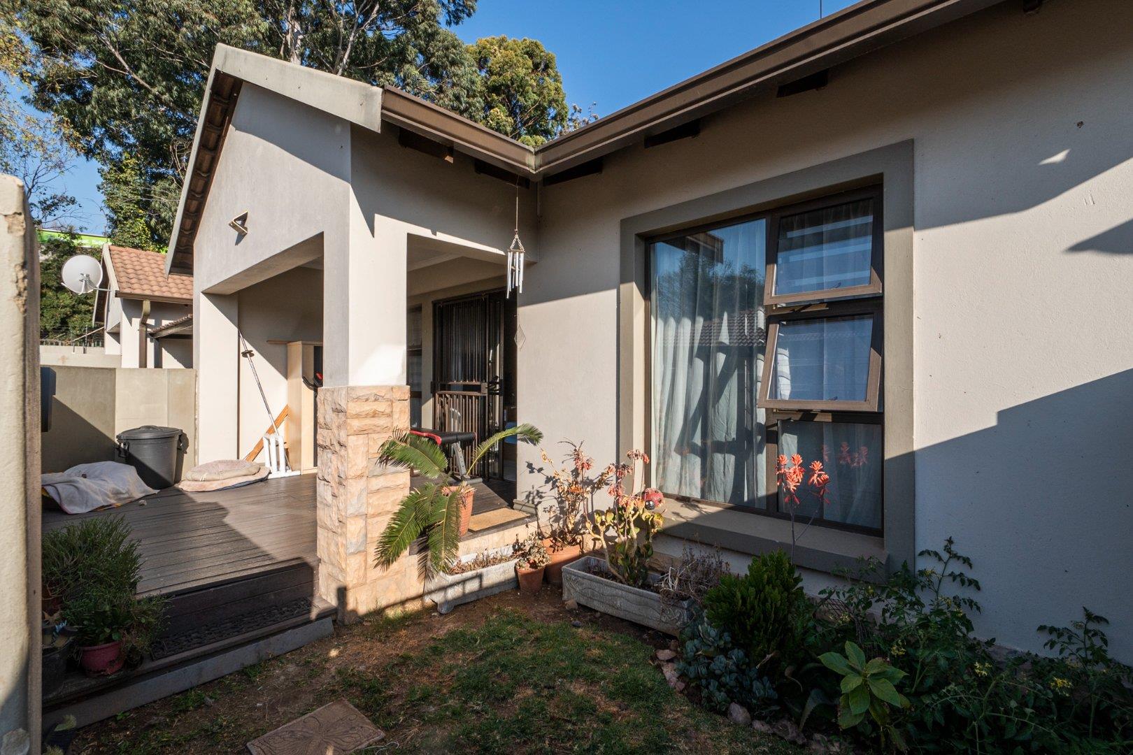 Townhouses for sale in Bedfordview Bedfordview Property