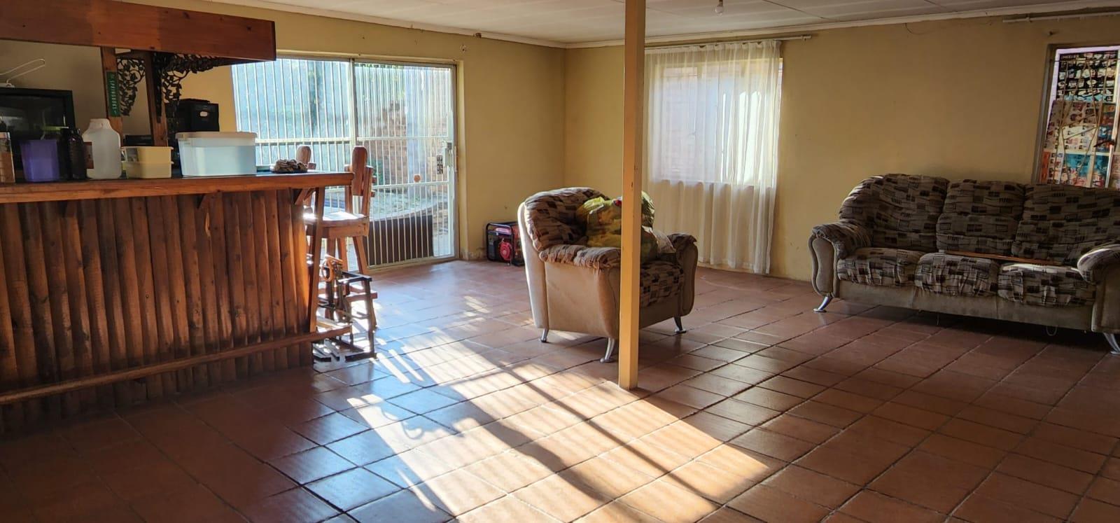 3 Bedroom House for sale in East Lynne P24111626558