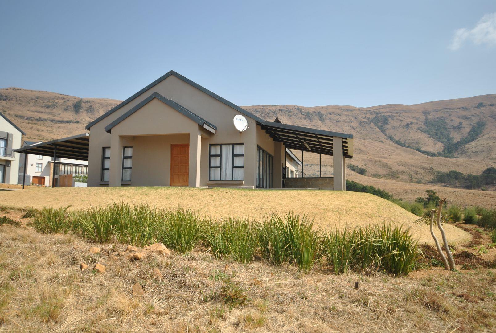 2 Bedroom House for sale in Vulintaba Country Estate P24110345710