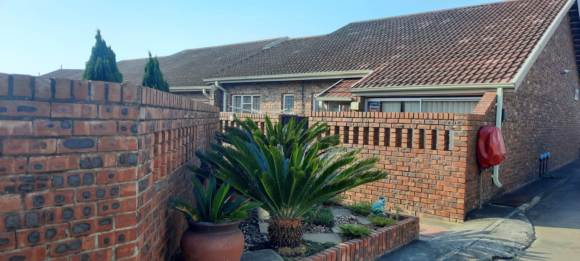 Townhouses for sale in Newcastle Newcastle Property