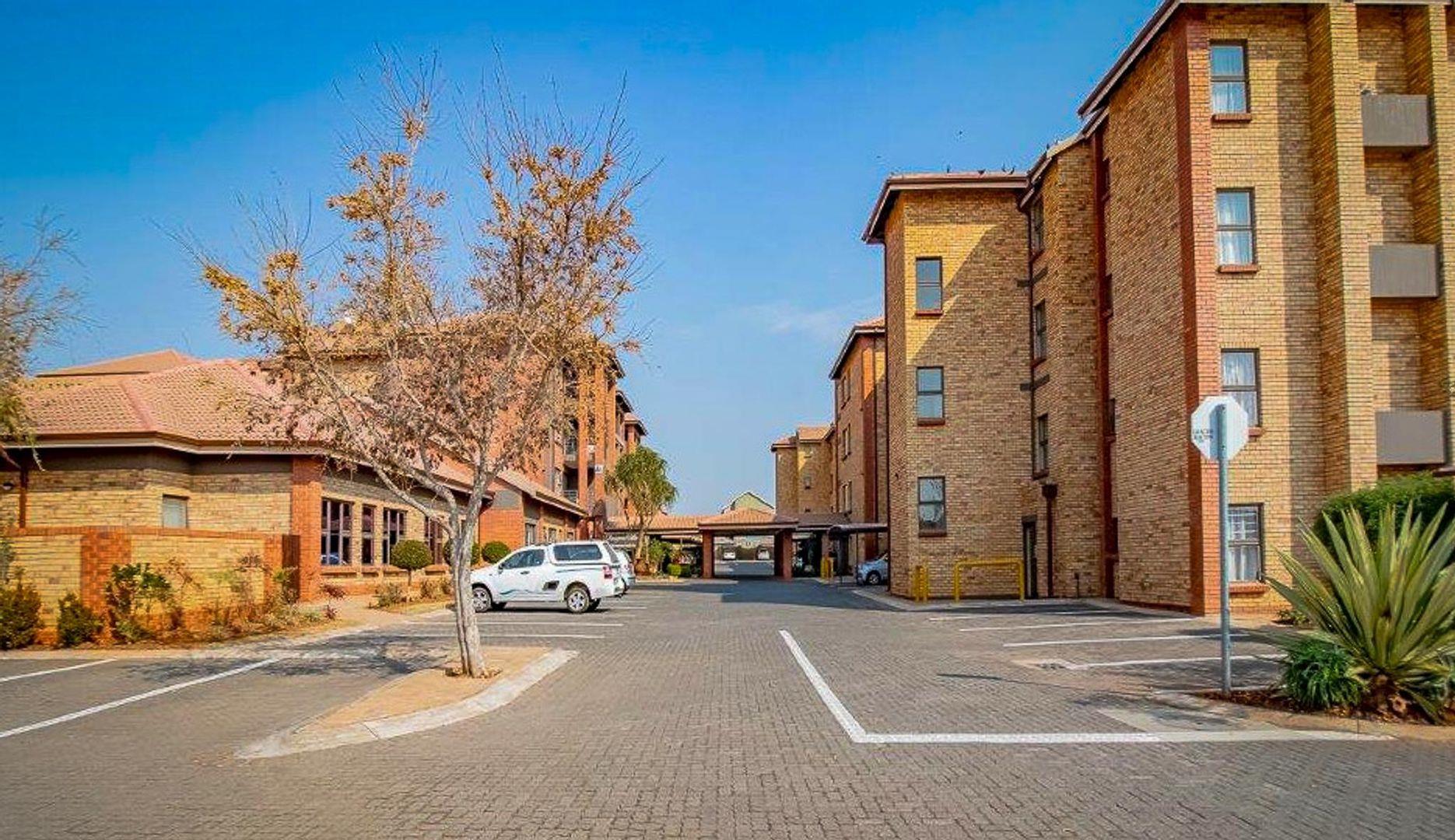 1 Bedroom Apartment / flat to rent in Montana Tuine P24111638008