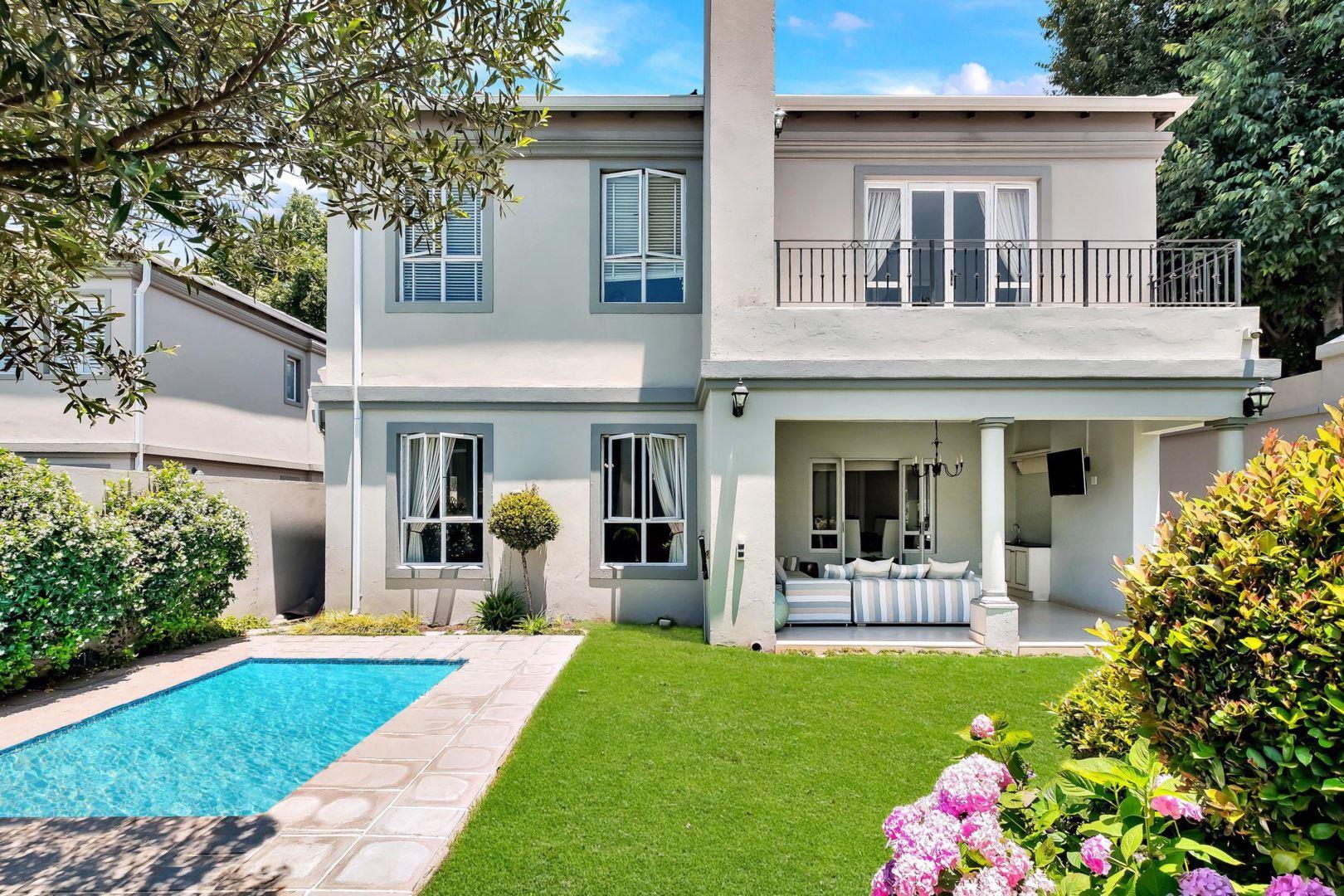 4 Bedroom House for sale in Houghton Estate P24110452085