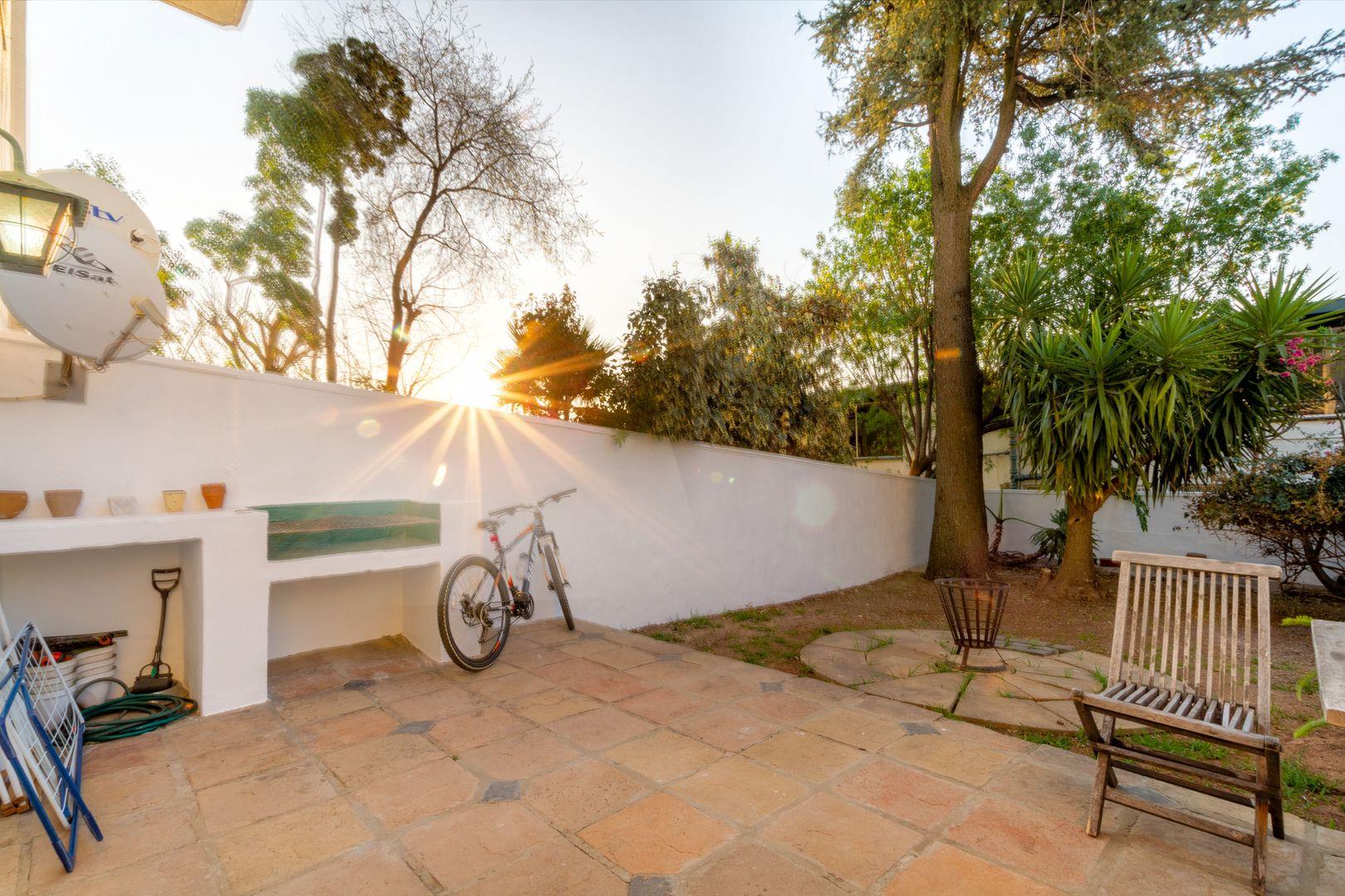 2 Bedroom Townhouse for sale in Windsor East 2 Ss Casa Blanca, 75